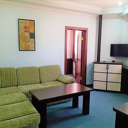 Ddd Hotel Erévan Extérieur photo